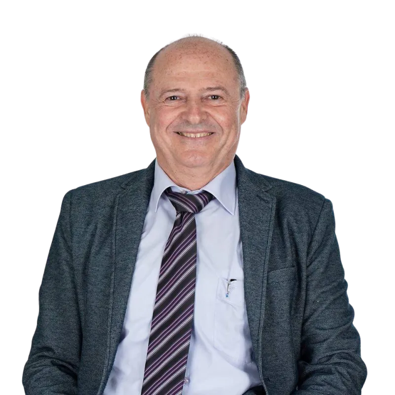 צביקה סגל, רואה חשבון ויועץ פיננסי